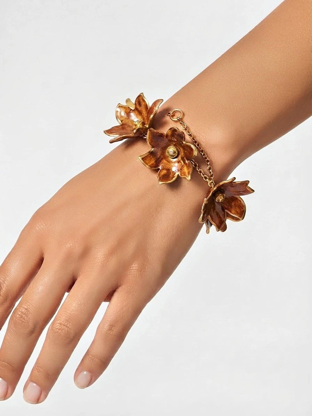 Chain Link Flower Bracelet Brown & Gold